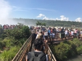 13 Argentina Iguazú lávka ke chřtánu